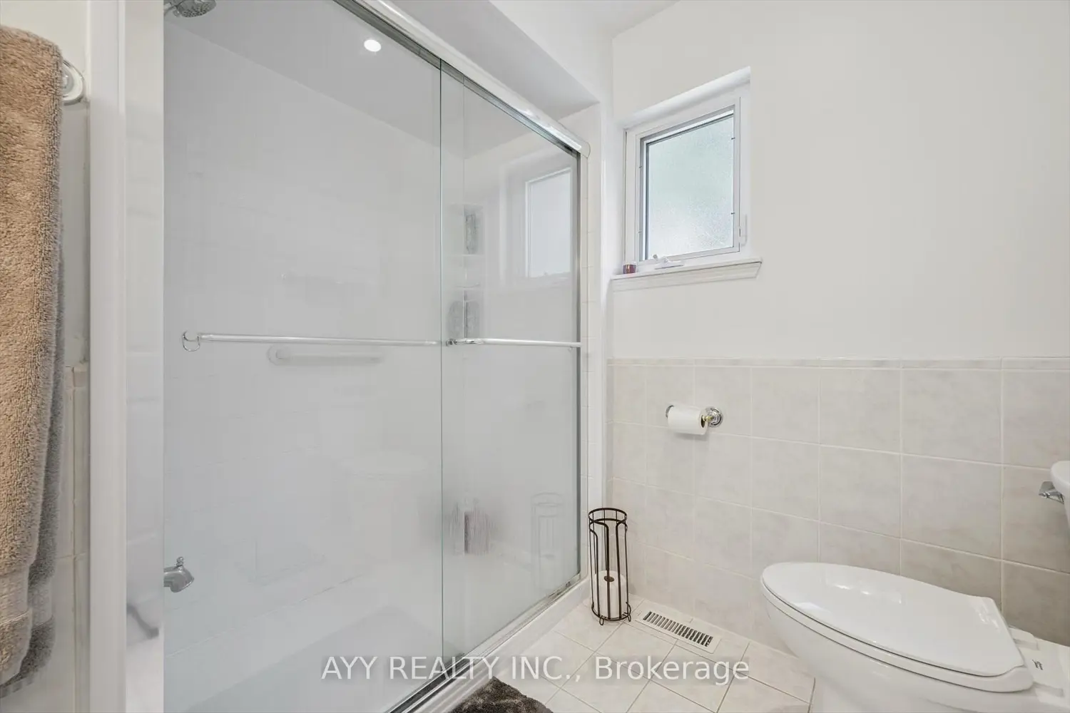 Additional image 10 of 2155 South Millway 74
