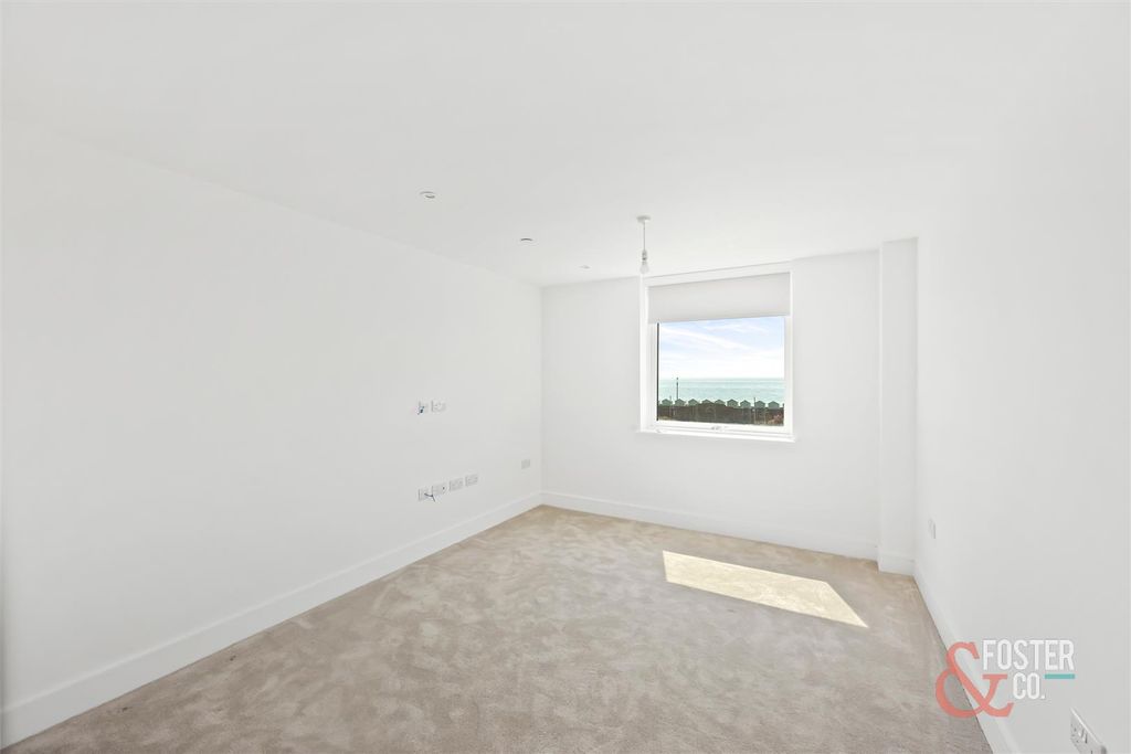 Additional image 7 of 2 bed flat to rentKingsway, Hove BN3