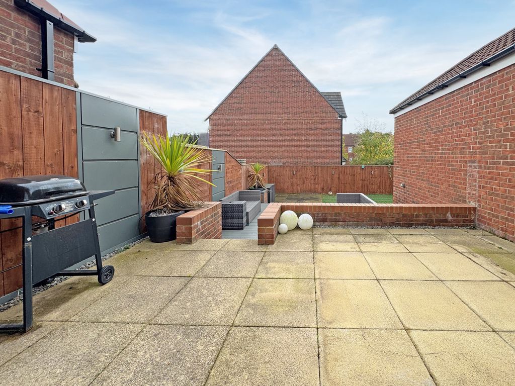 Additional image 16 of 4 bed semi-detached house to rentButtercup Avenue, Billingham, 5 TS22
