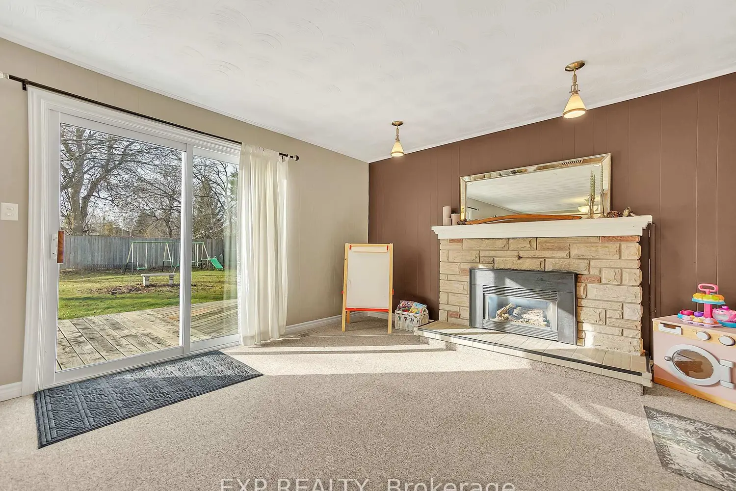 Additional image 11 of 16 Applewood Drive