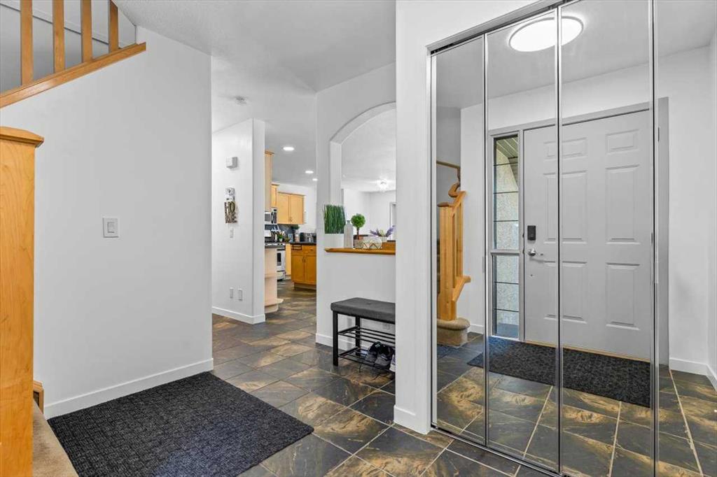 Additional image 4 of 57 Everwillow Boulevard SW, Calgary, AB, T2Y4G4