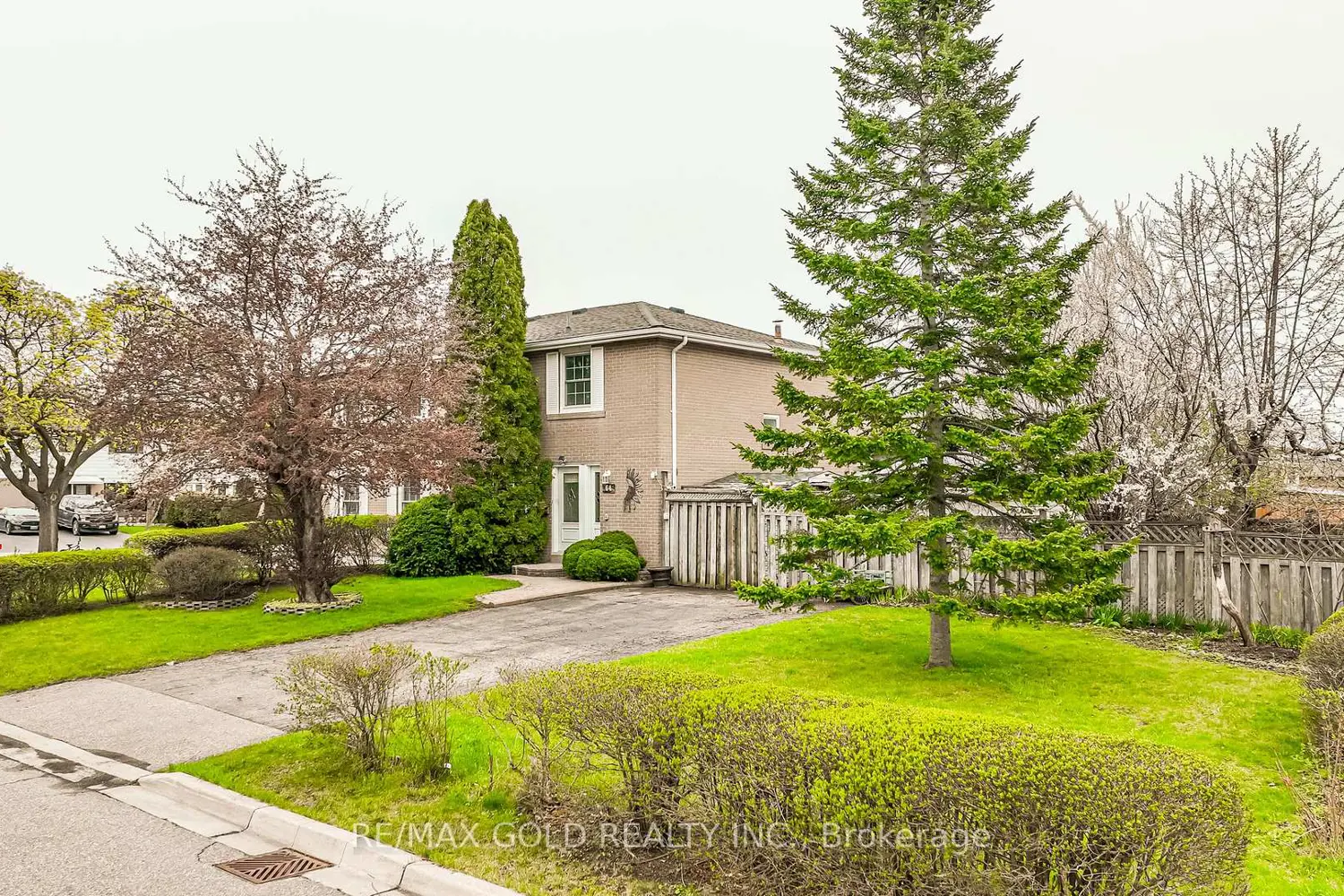 64 Dalraith Crescent