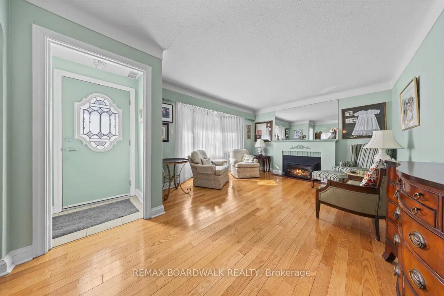 Additional image 2 of 961 Kingsmere Avenue