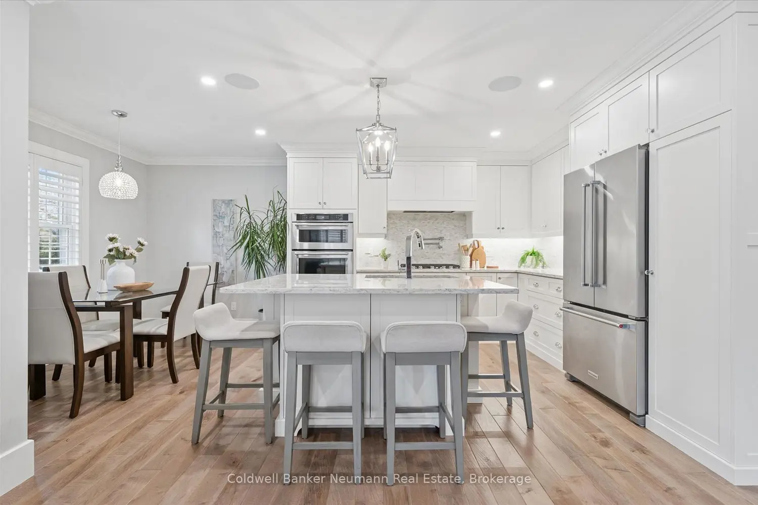 37 Parkholm Avenue photo 4