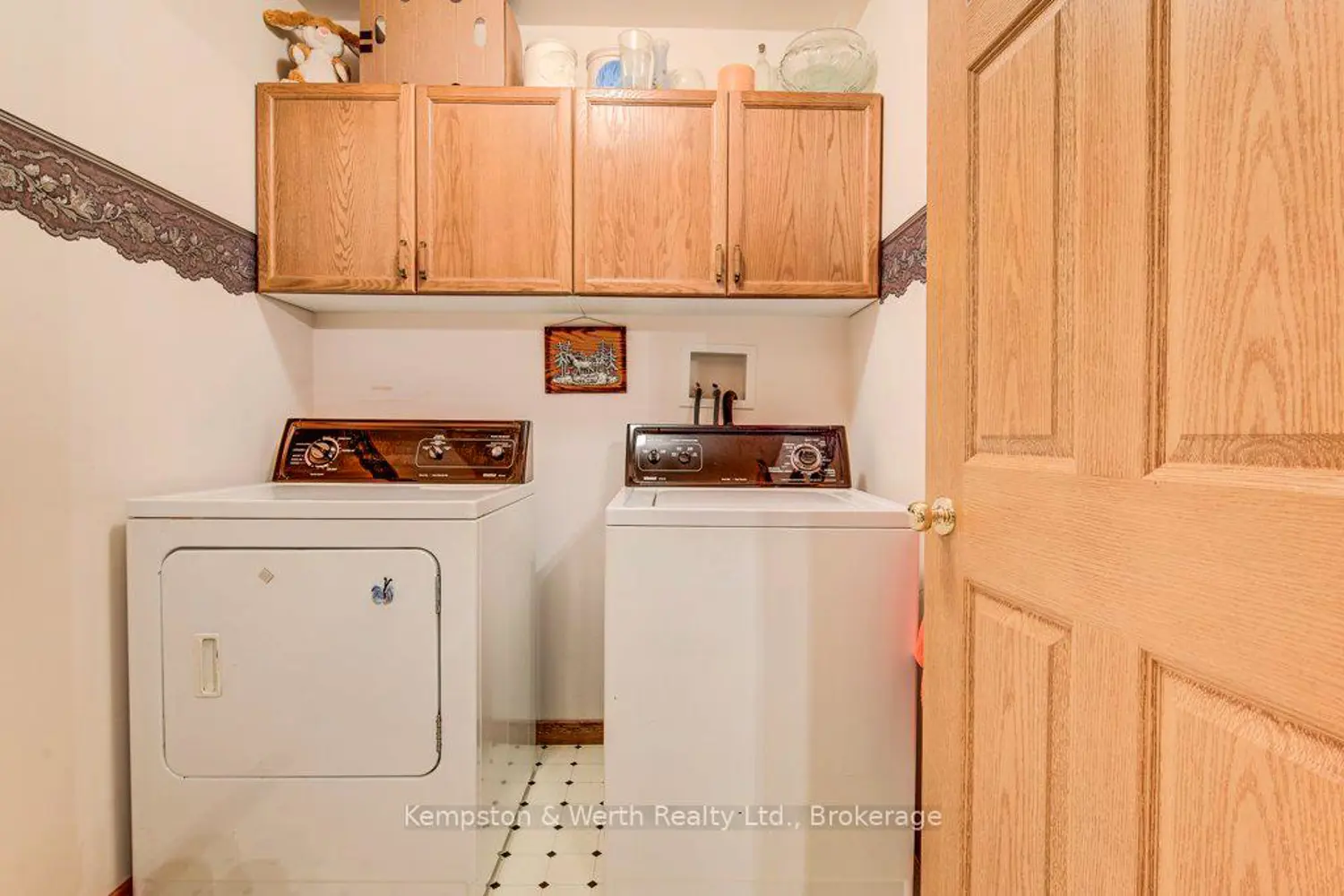Additional image 10 of 782 Lavery Street
