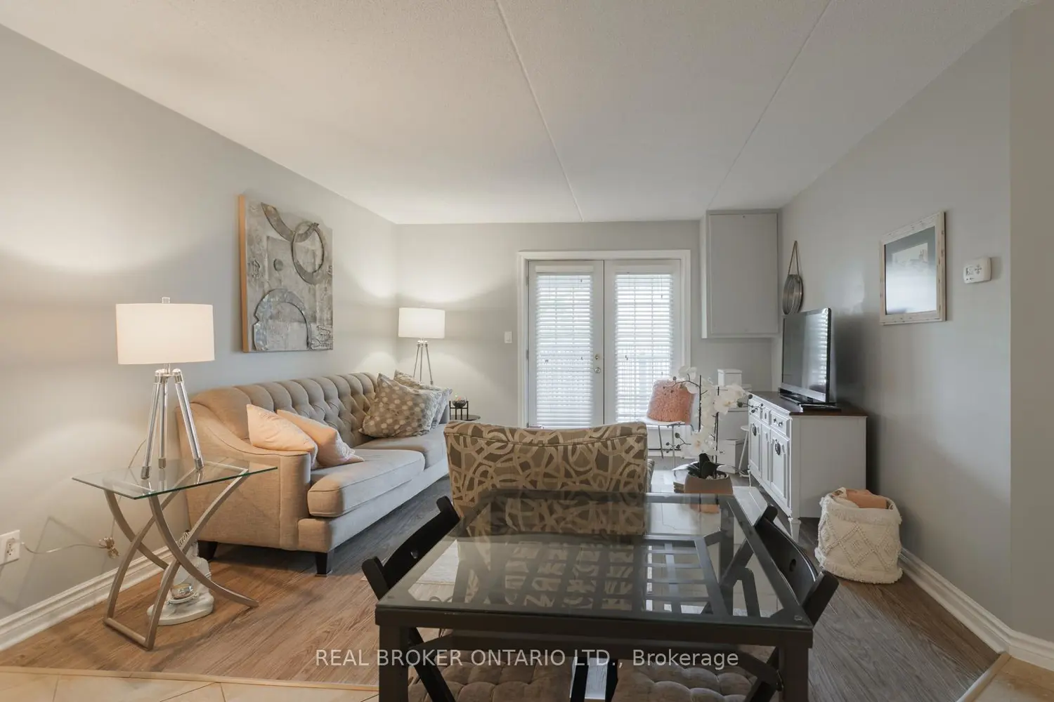 Additional image 10 of 2040 Cleaver Avenue 218