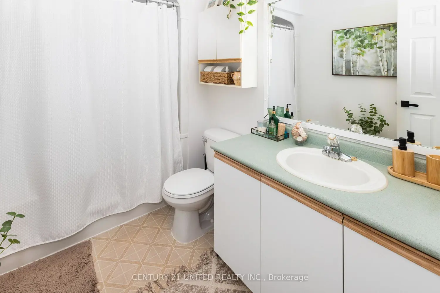 Additional image 10 of 1455 Glenforest Crescent