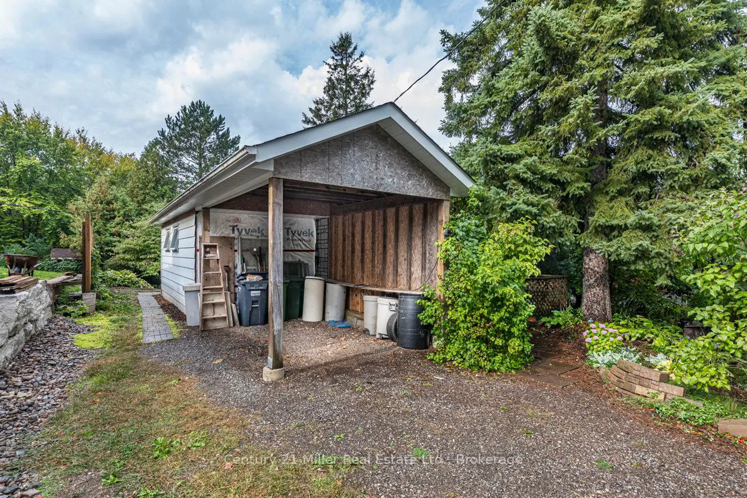 15836 Airport Road photo 3
