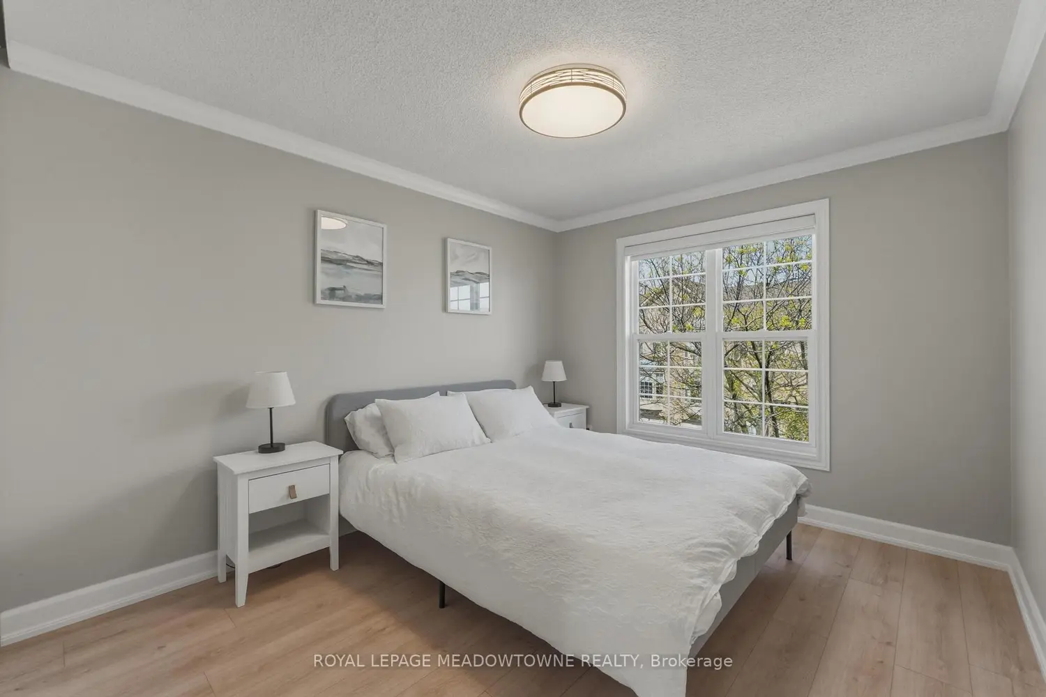 Additional image 18 of 2272 Mowat Avenue 37
