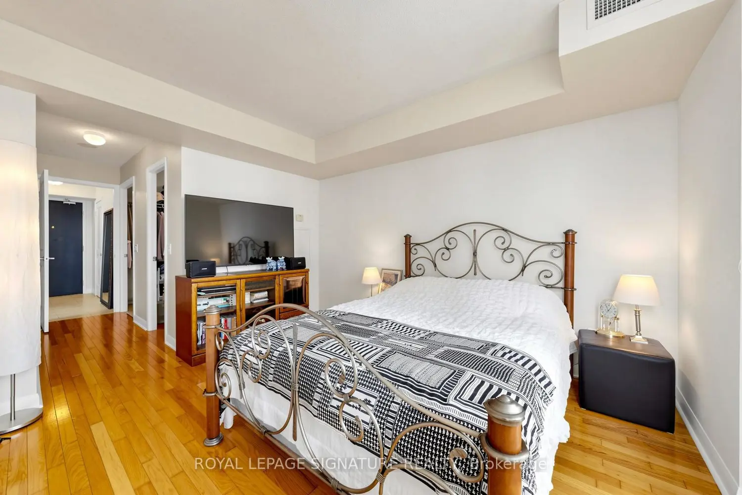 Additional image 11 of 235 Sherway Gardens Road 1603