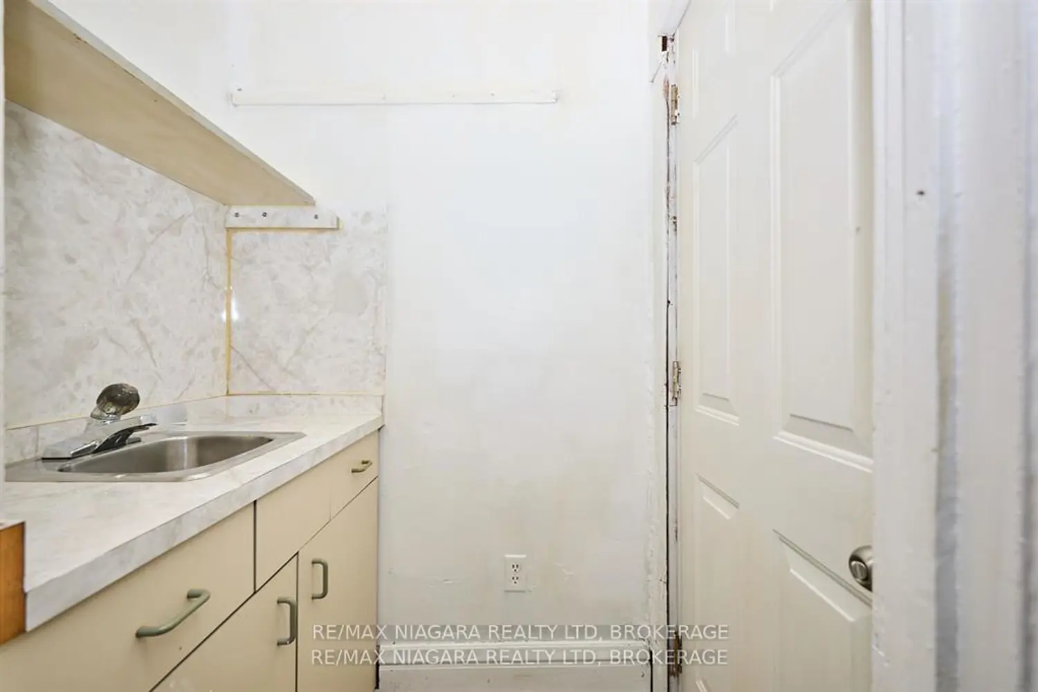 Additional image 12 of 105A Welland Avenue