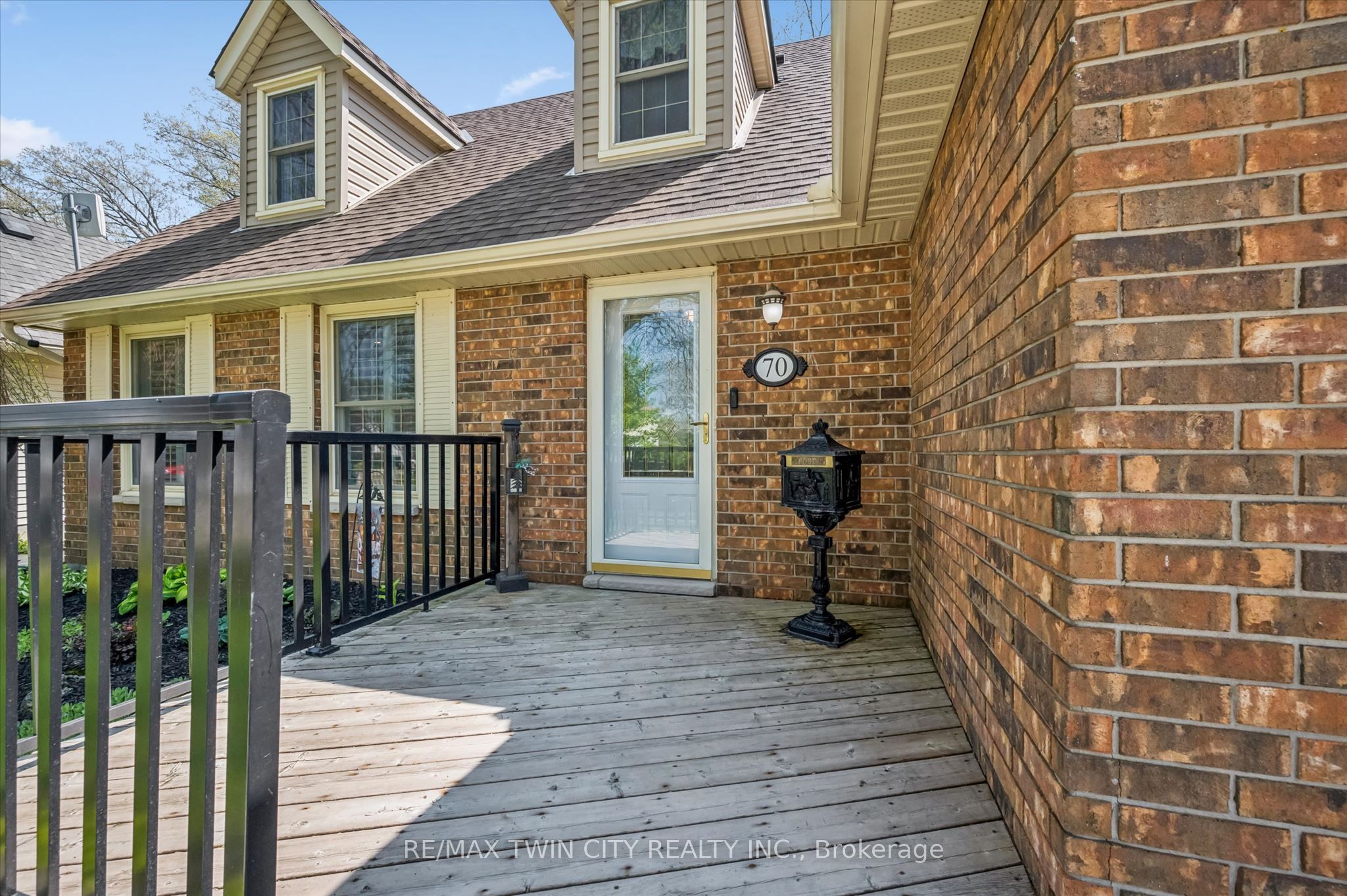 Additional image 2 of 70 Peachtree Crescent, Cambridge, ON, N1S 4W3
