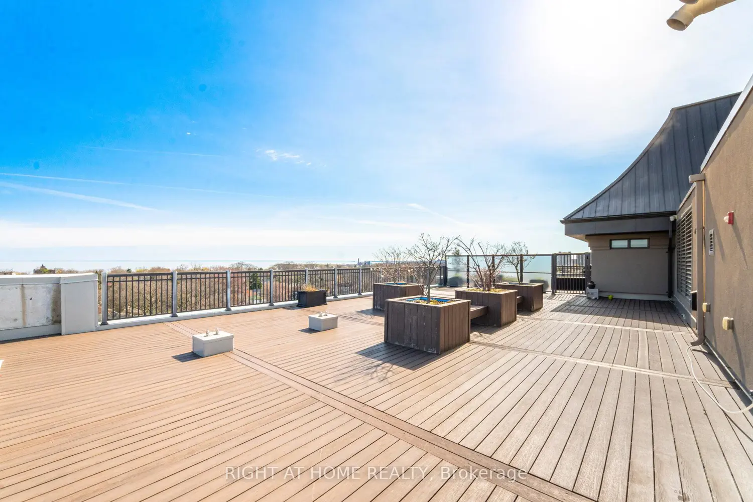 Additional image 9 of 3563 Lake Shore Boulevard 703