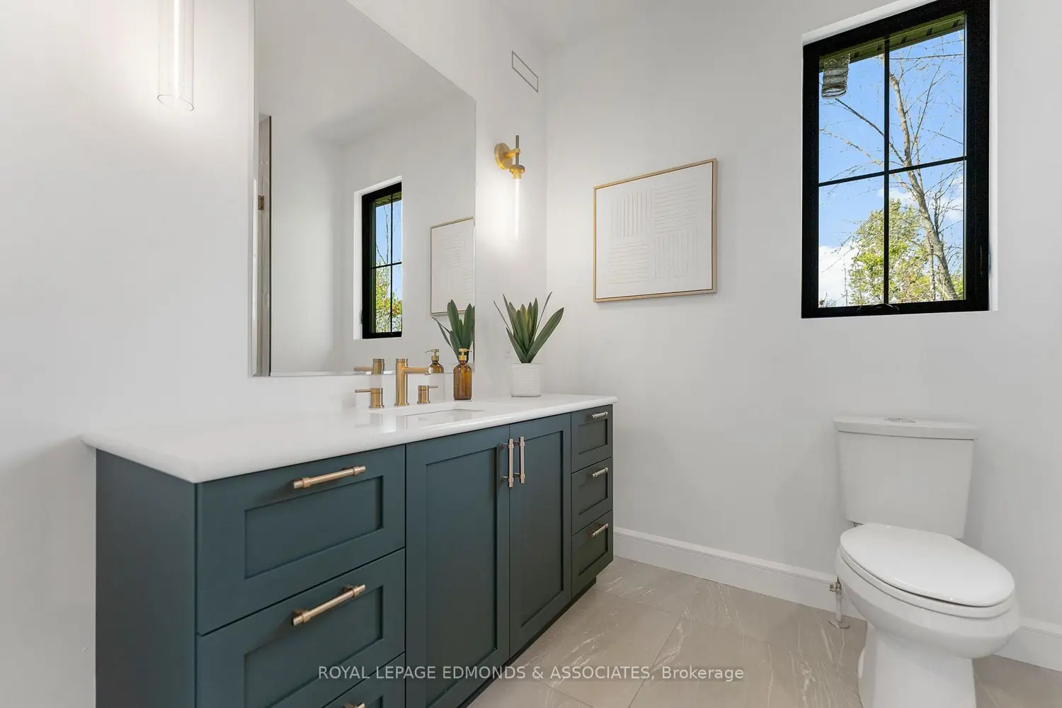 Additional image 14 of 578 Melton Street