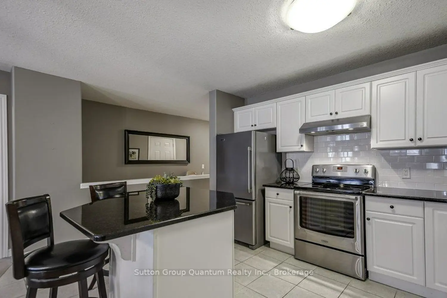 Additional image 7 of 605 Welland Avenue 21