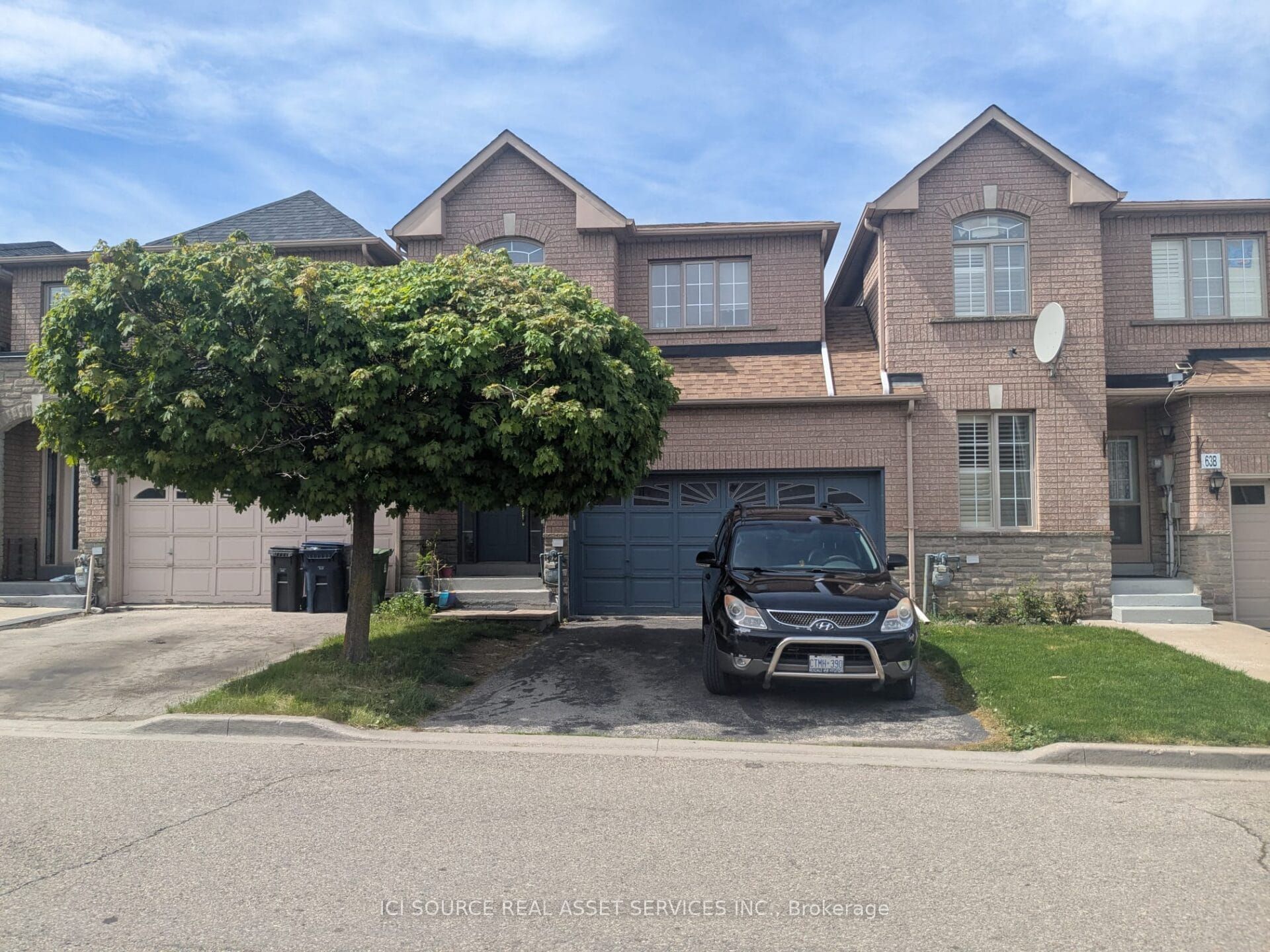 63C View Green Crescent, Toronto, ON, M9W 7E1