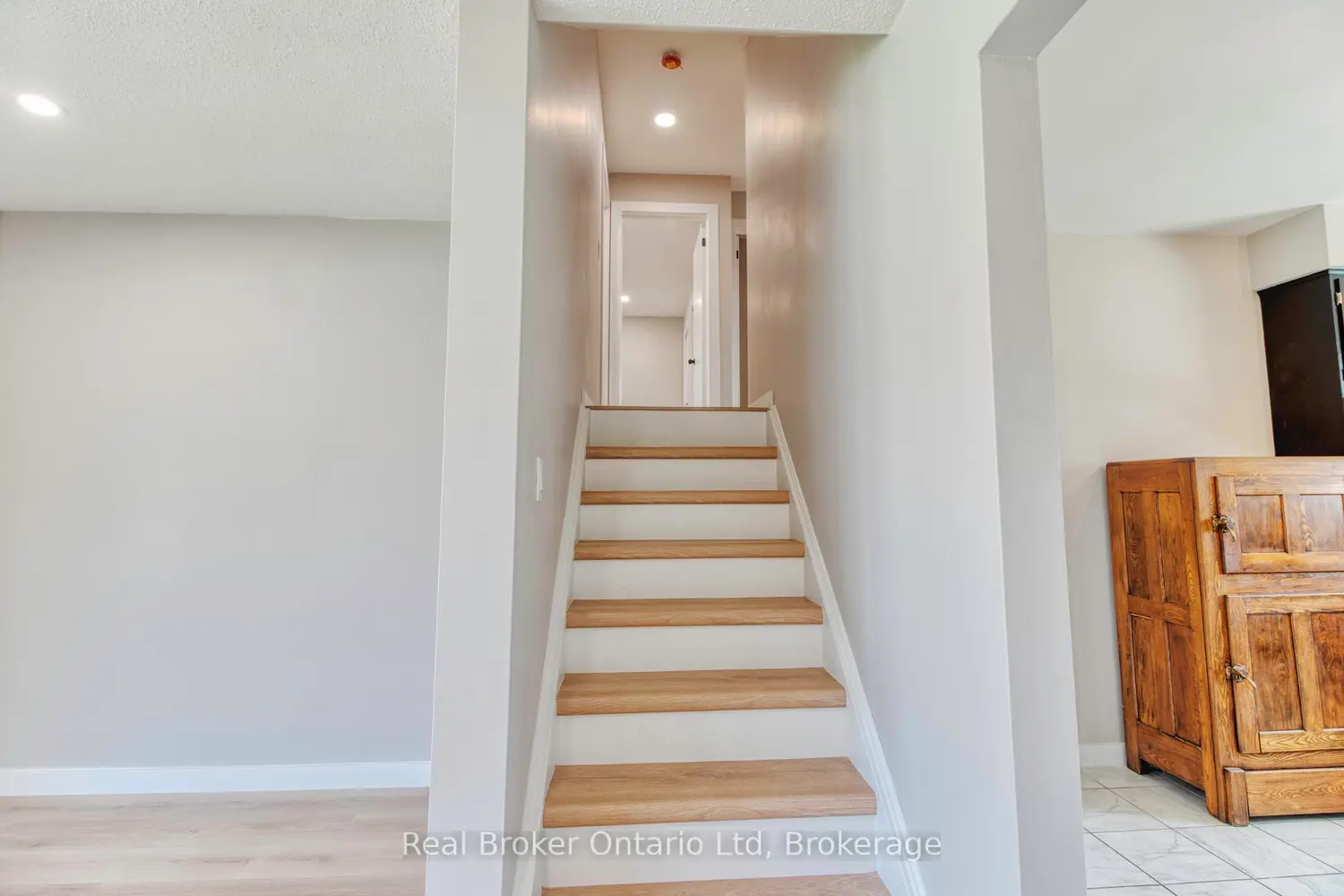 Additional image 9 of 481 4Th "A" Street