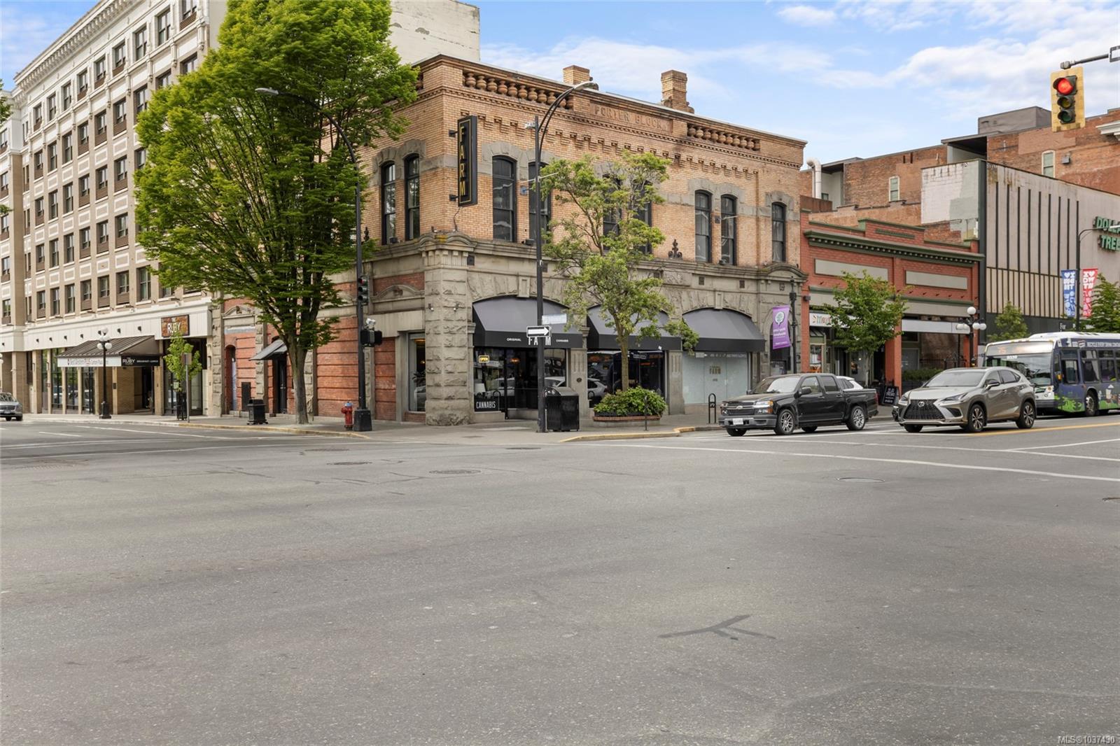 660 Johnson Street, Victoria, BC, V8W 2B7
