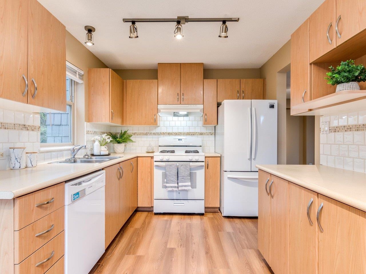 Additional image 5 of 304-2988 Silver Springs Boulevard, Coquitlam, BC, V3E 3R6