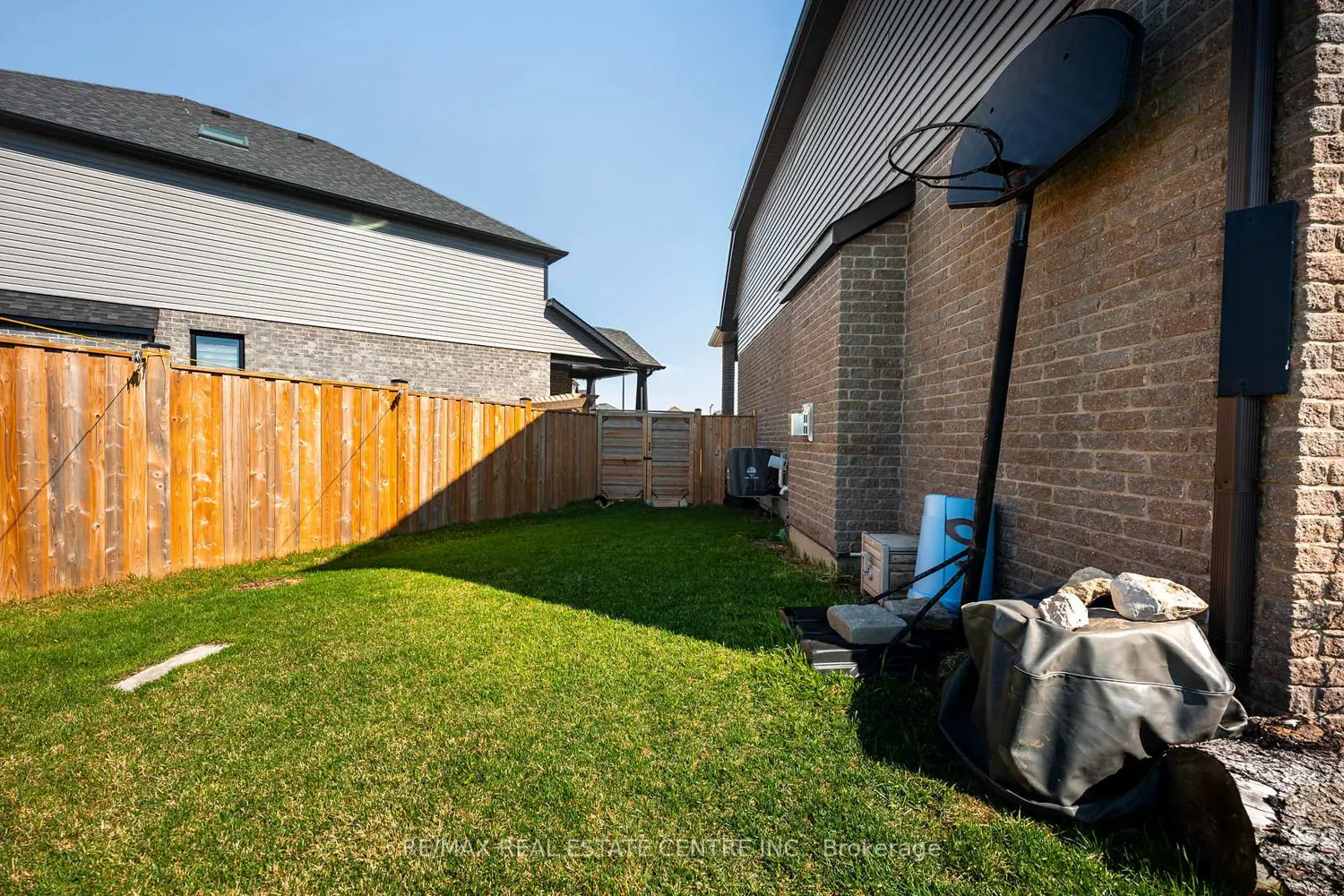Additional image 9 of 6 Sparrow Crescent
