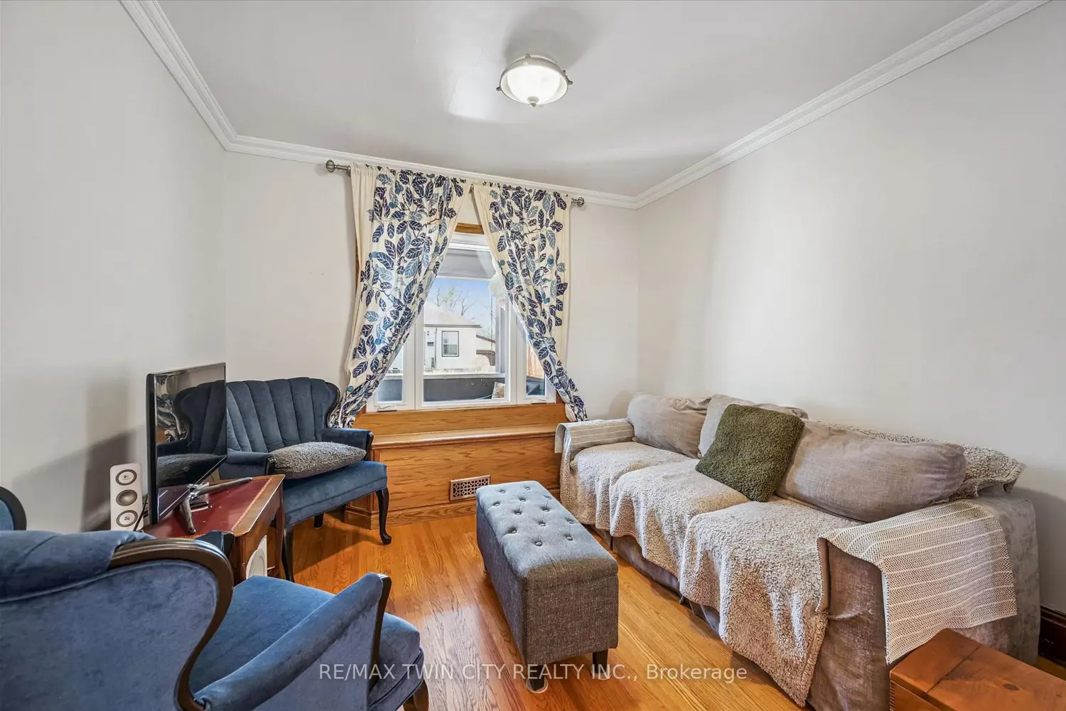 Additional image 5 of 15 Waterside Avenue