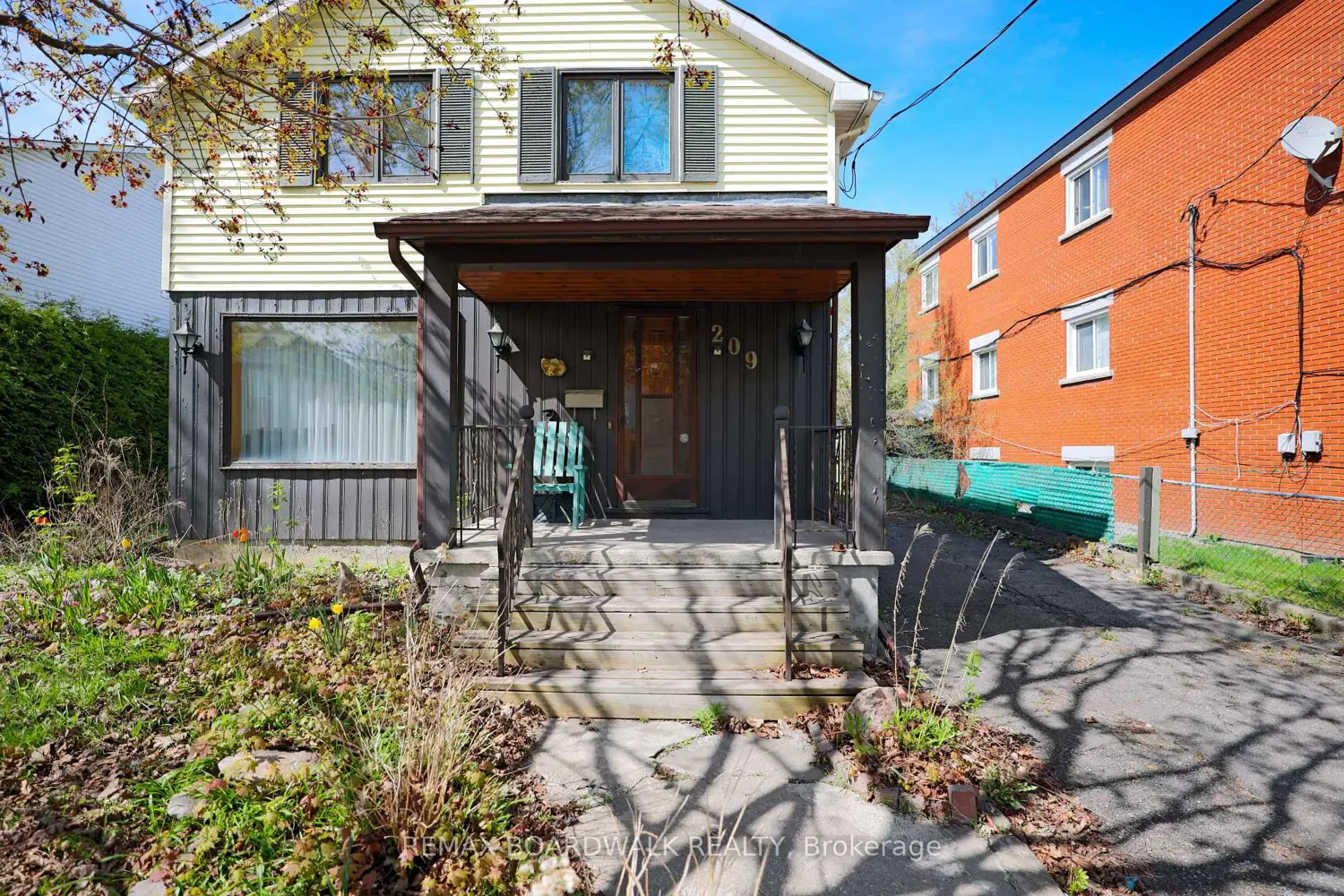 209 Glynn Avenue photo 2