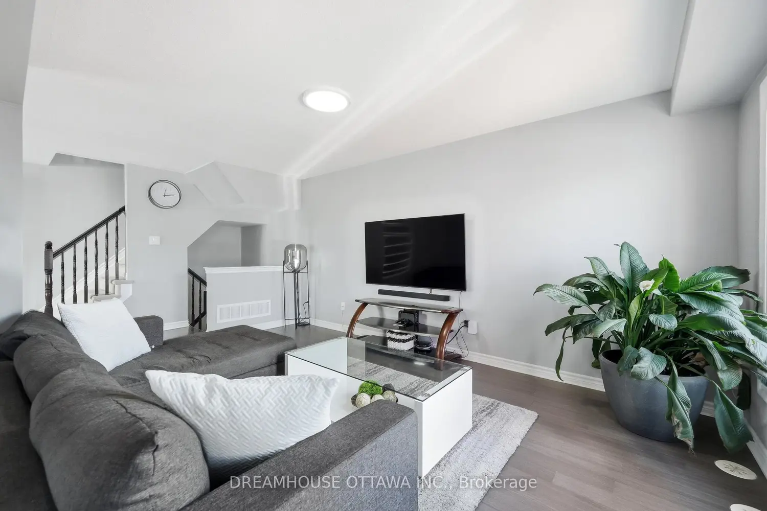 Additional image 9 of 124 Pennant Avenue