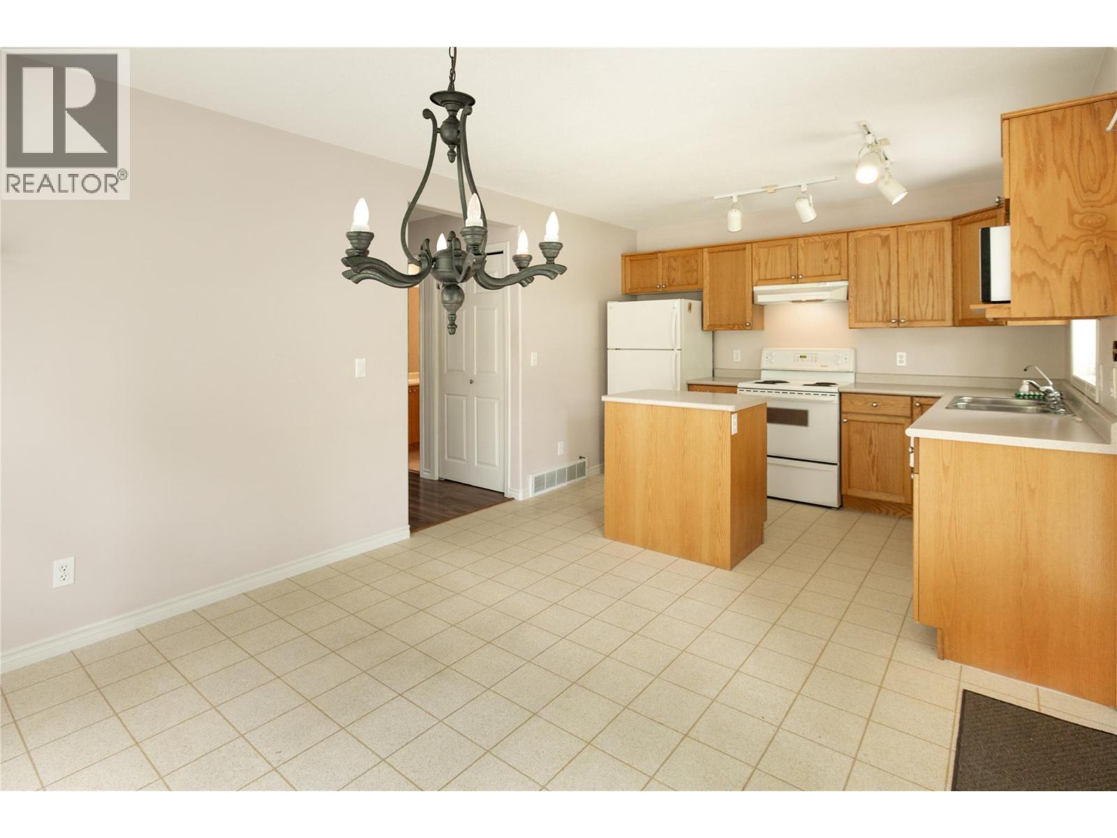 Additional image 6 of 101-3825 Glen Canyon Drive, West Kelowna, BC, V4T2T4
