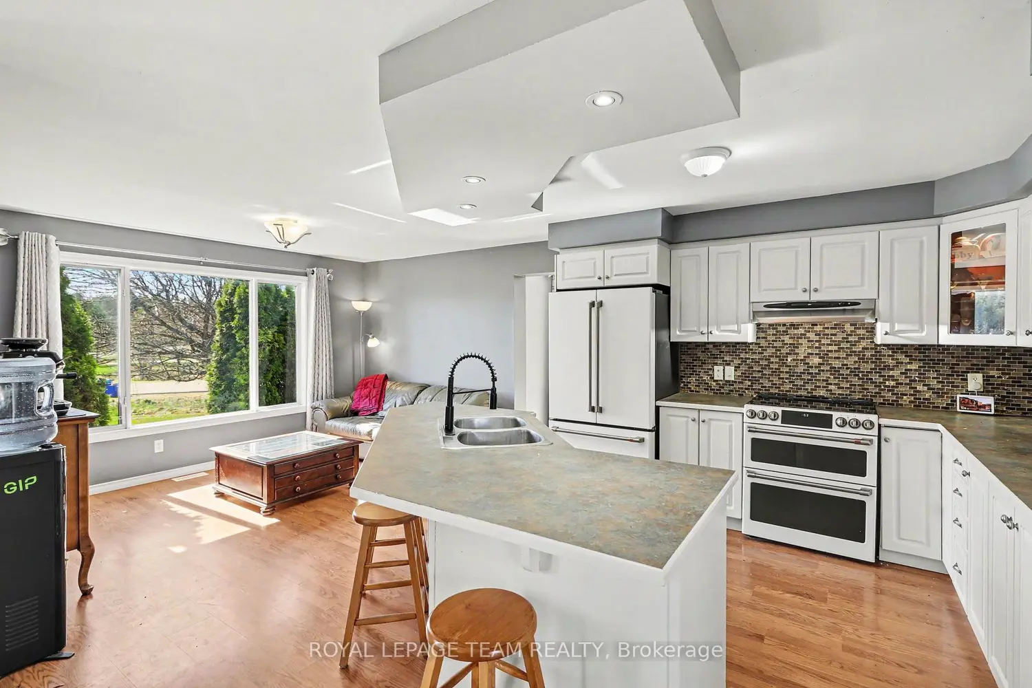 4038 Calbrent Way photo 3