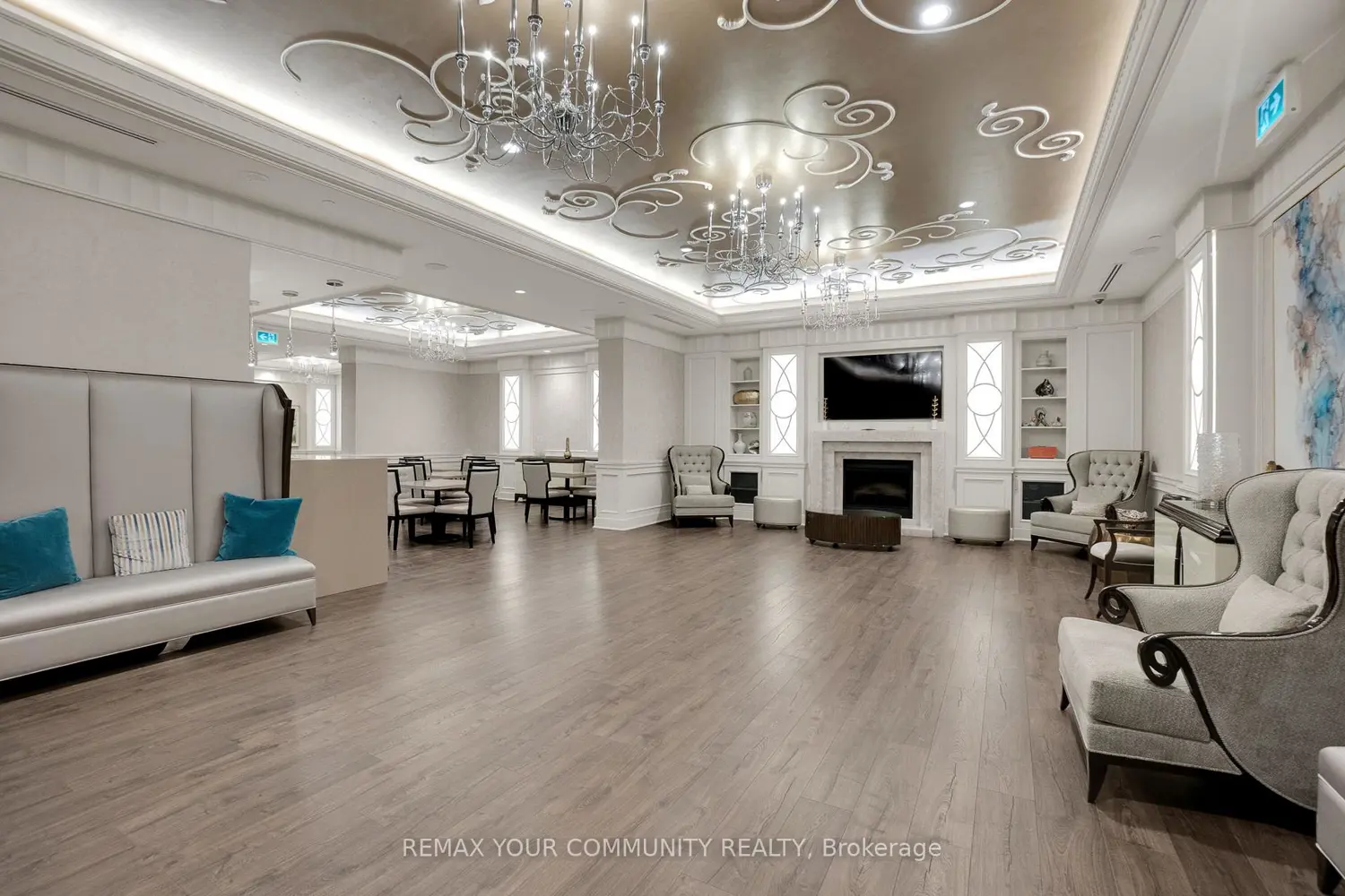 Additional image 17 of 9085 Jane Street 523
