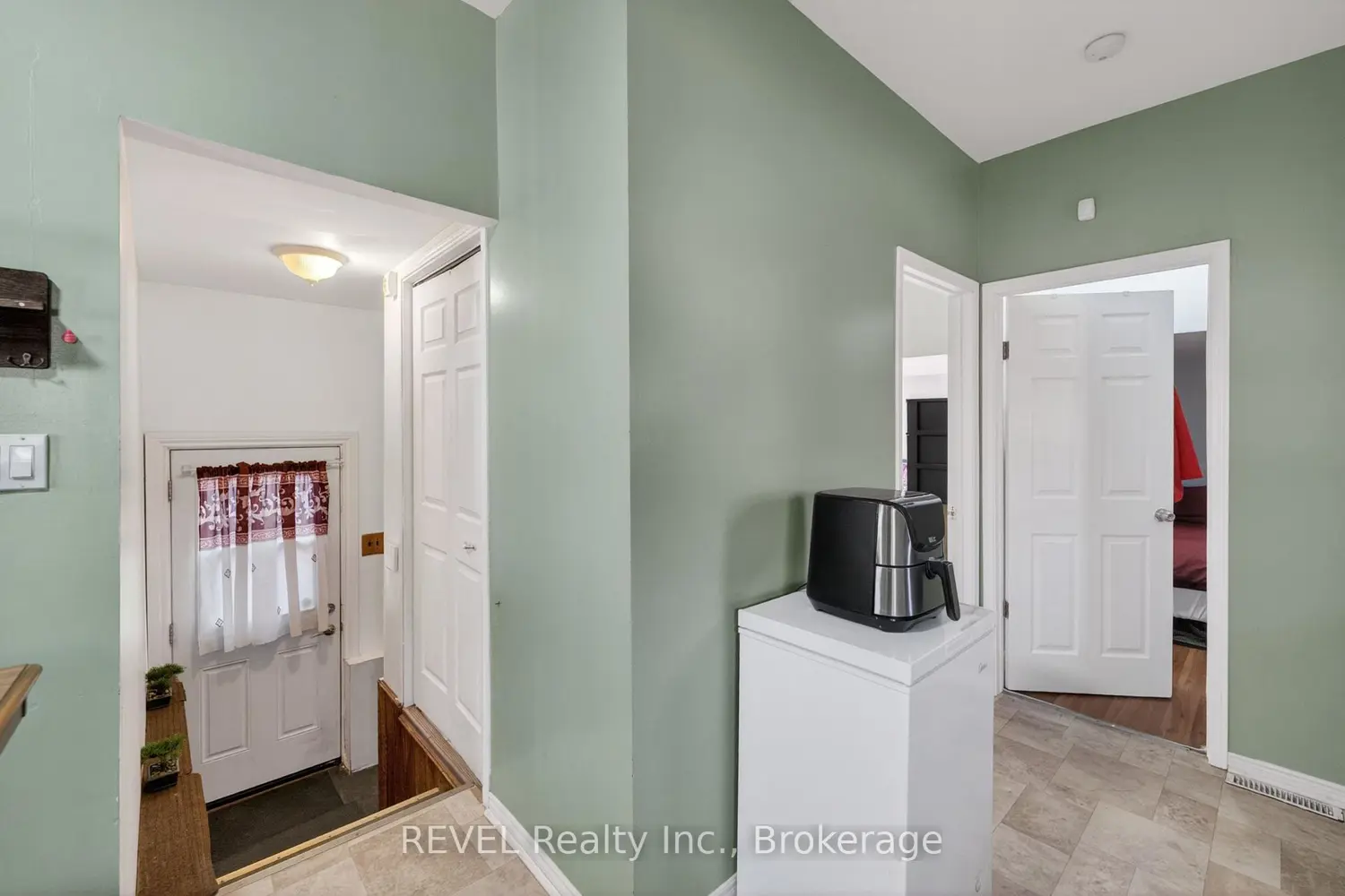 Additional image 8 of 6251 Ash Street