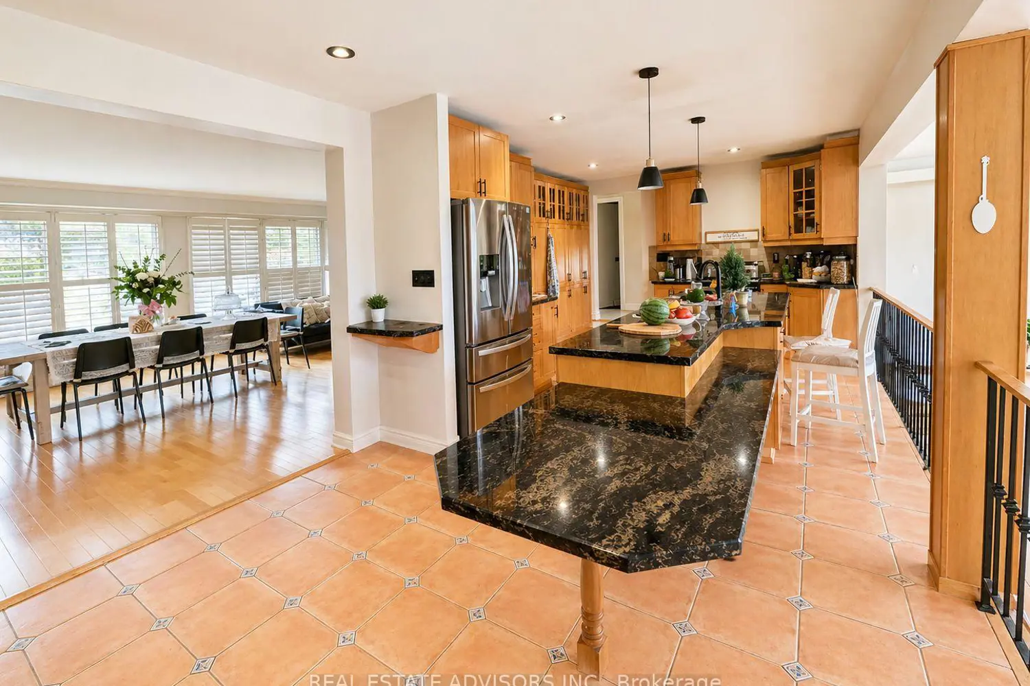 Additional image 11 of 1 Lakehill Crescent