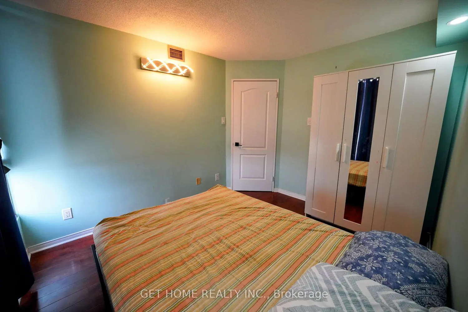 Additional image 15 of 115 Hillcrest Avenue 1402