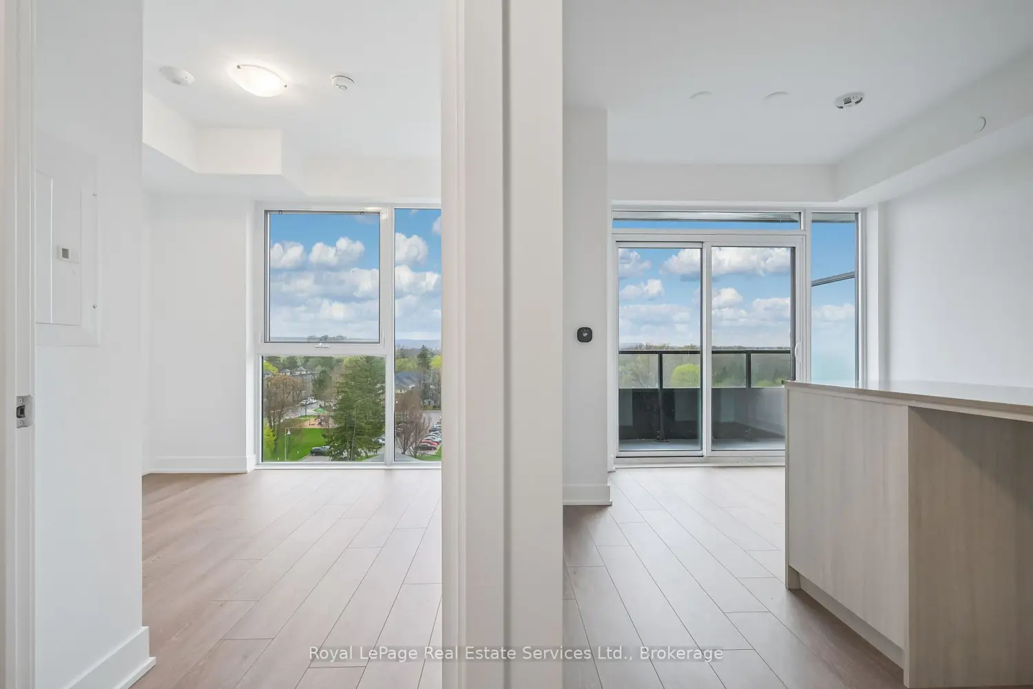 Additional image 16 of 2088 James Street 711