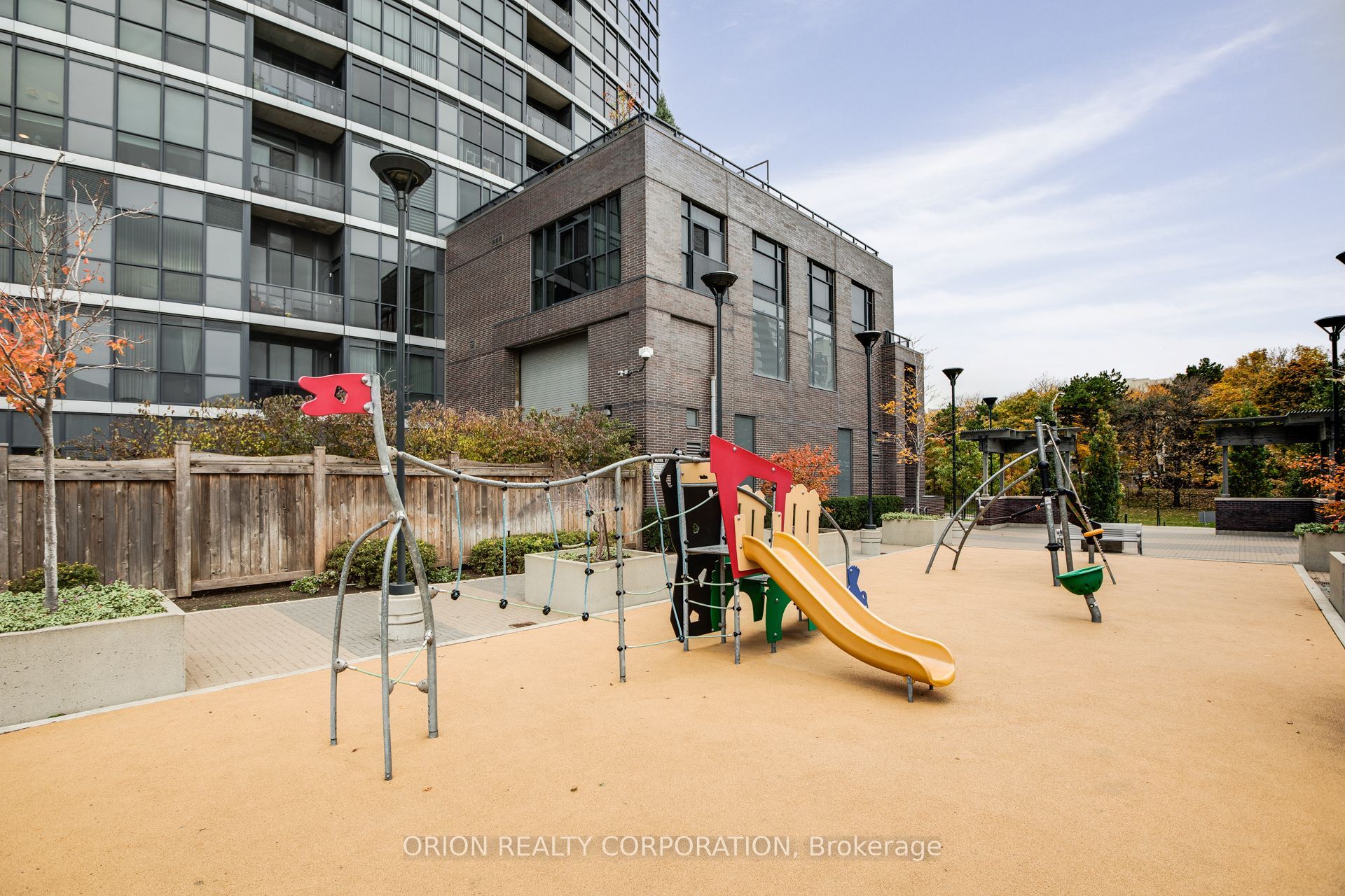 Additional image 5 of 1303-9 Valhalla Inn Road, Toronto, ON, M9B 0B2
