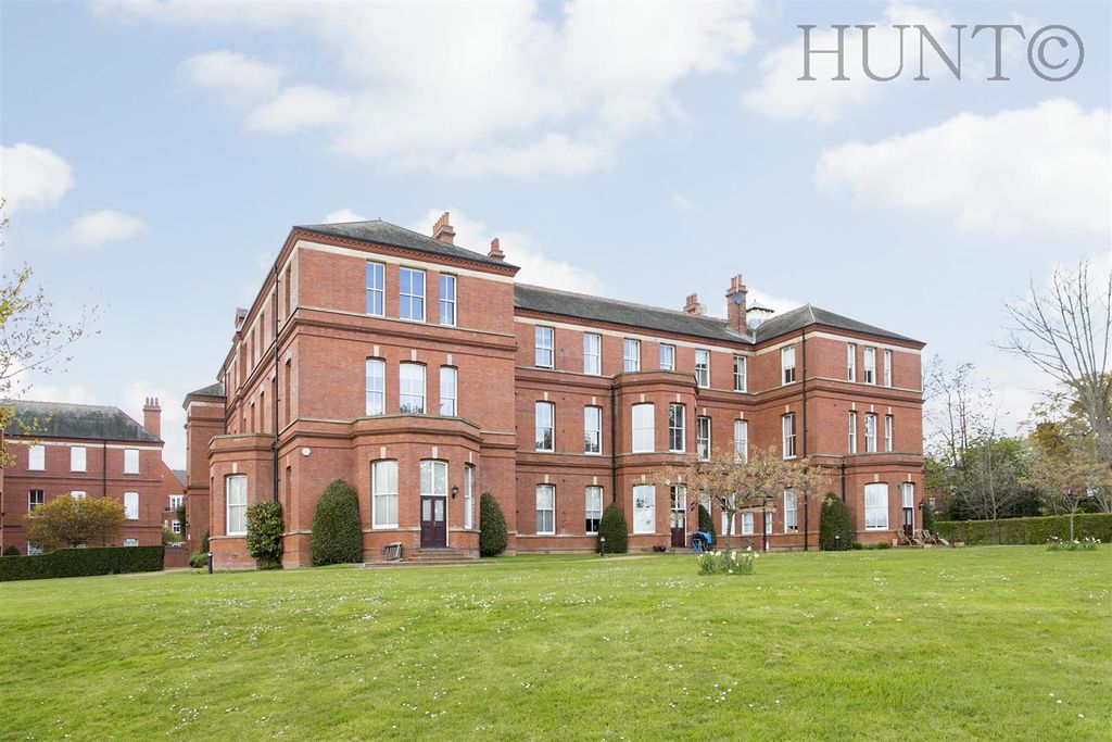 Additional image 27 of 2 bed flat to rentBrandesbury Square, Repton Park, Woodford Green, Essex IG8