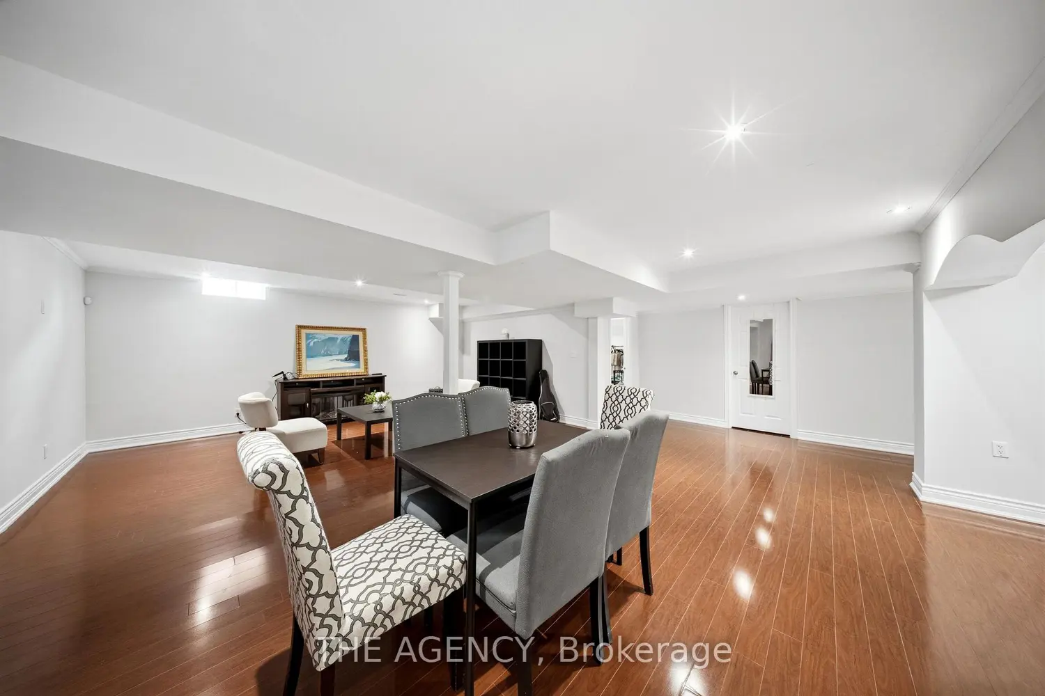 Additional image 11 of 36 Zoran Lane
