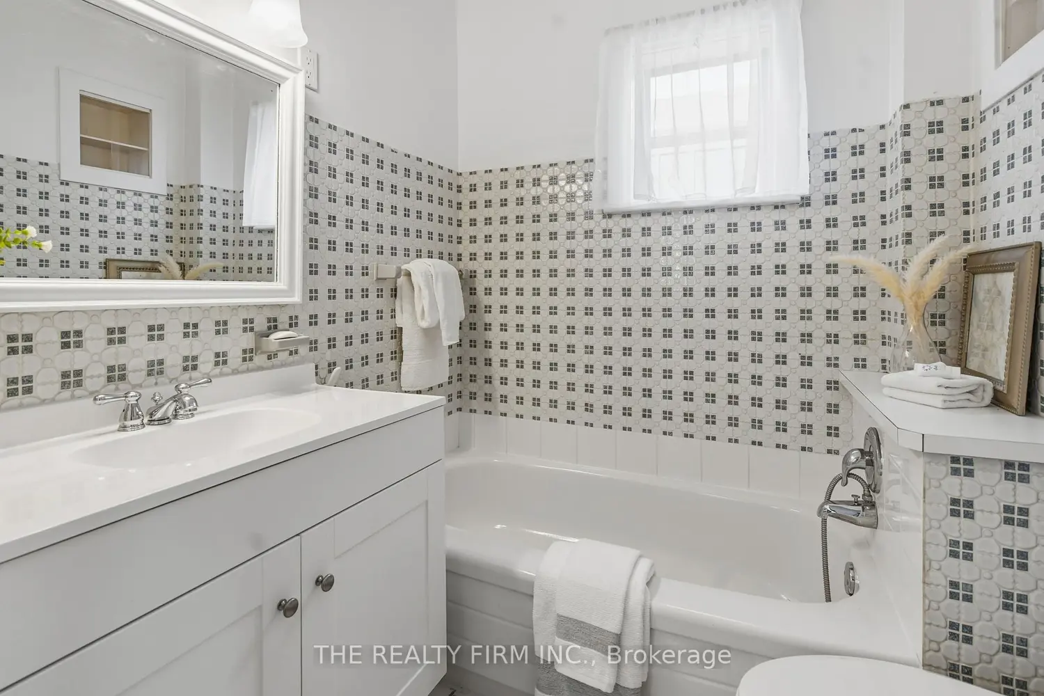 Additional image 8 of 908 William Street