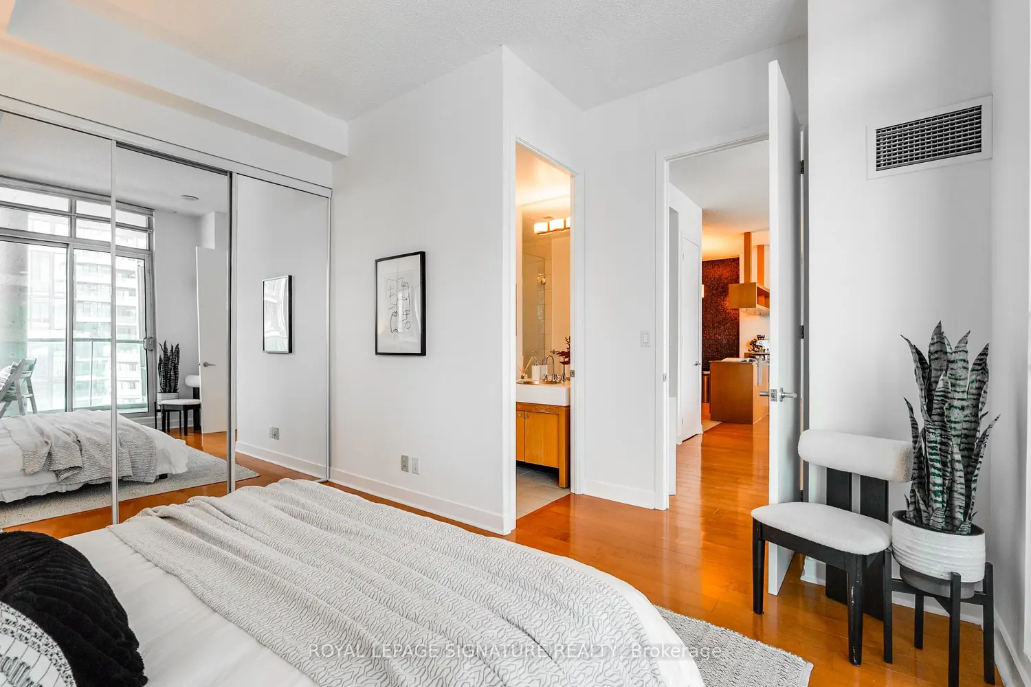 81 Navy Wharf Court 3803