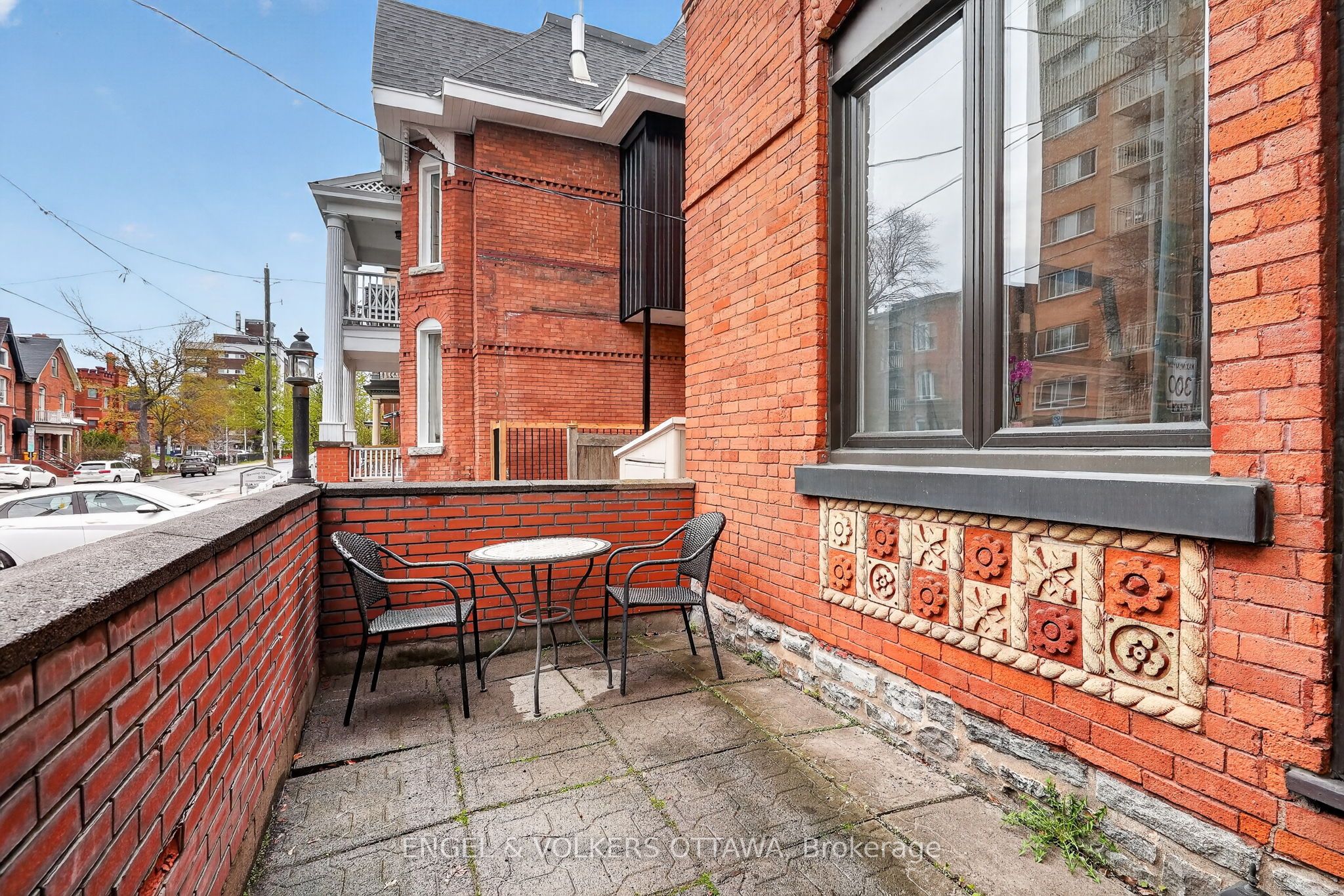 Additional image 2 of apt. 2-320 Waverley Street W, Ottawa, ON, K2P 0W3