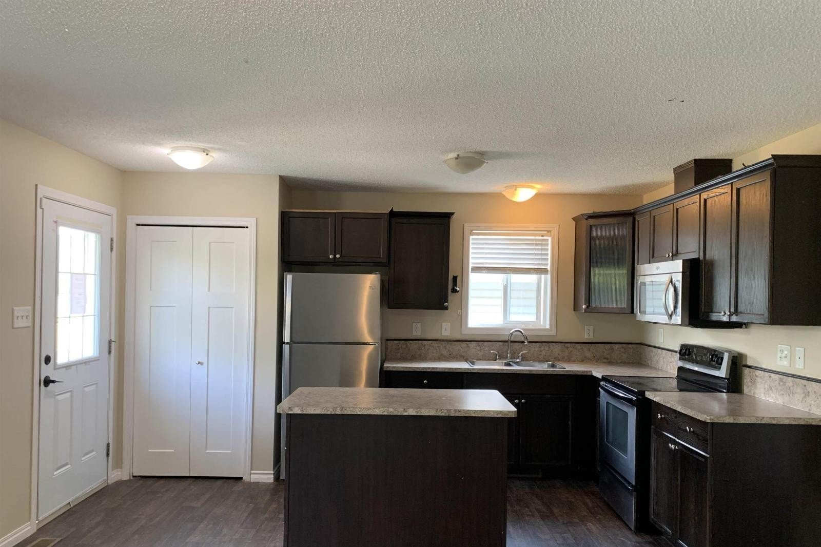 Additional image 8 of 11824 93 Street NW, Edmonton, AB, T5G1E3