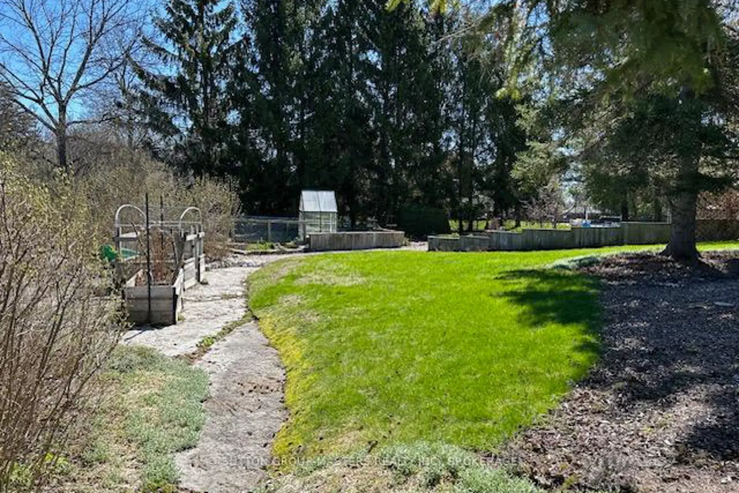 Additional image 15 of 1496 Sydenham Road