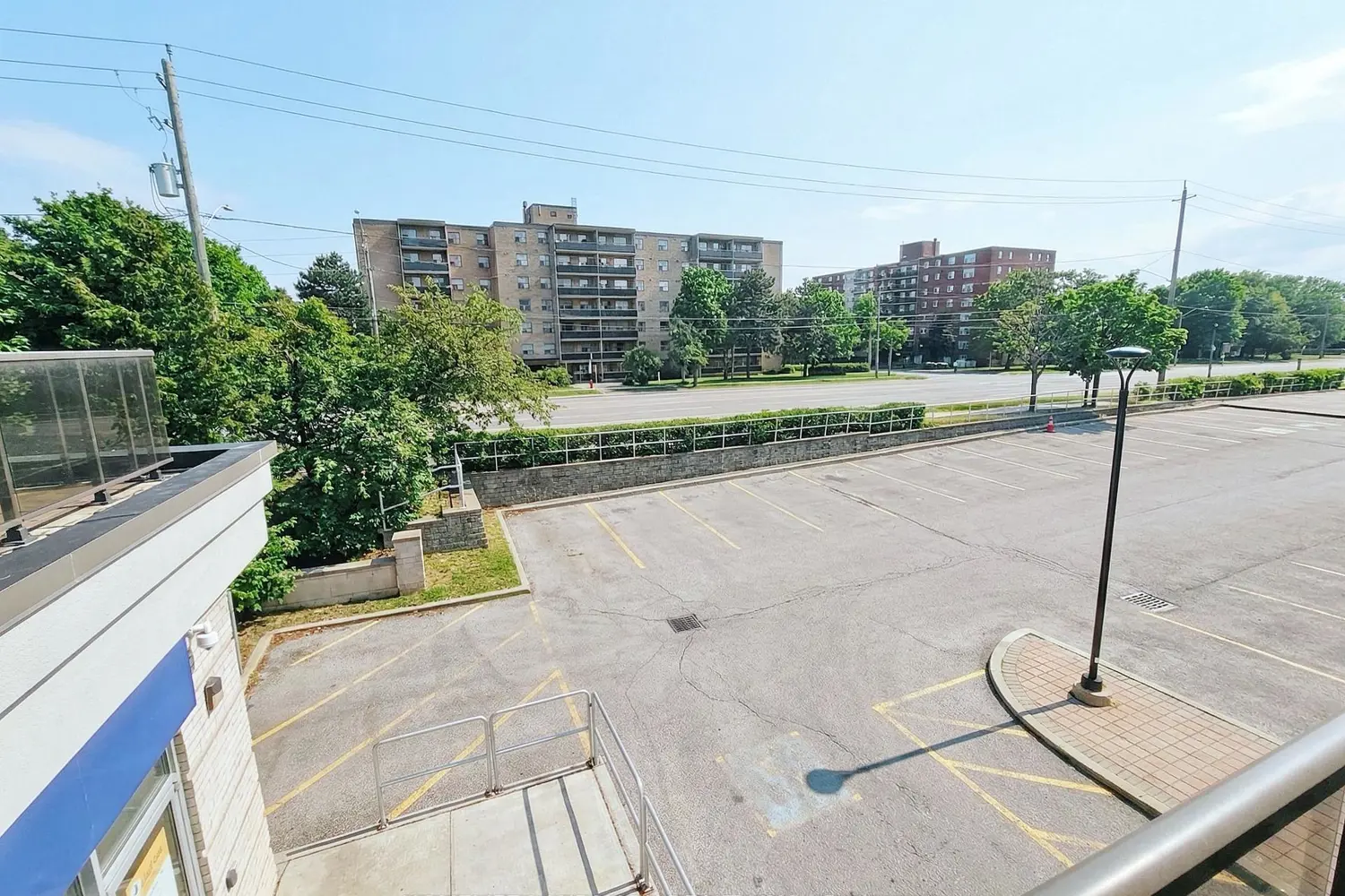 Additional image 10 of 7398 Yonge Street 106