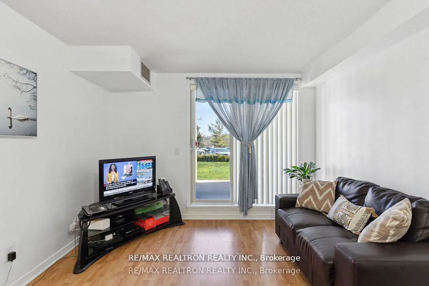Additional image 7 of 684 Warden Avenue 103