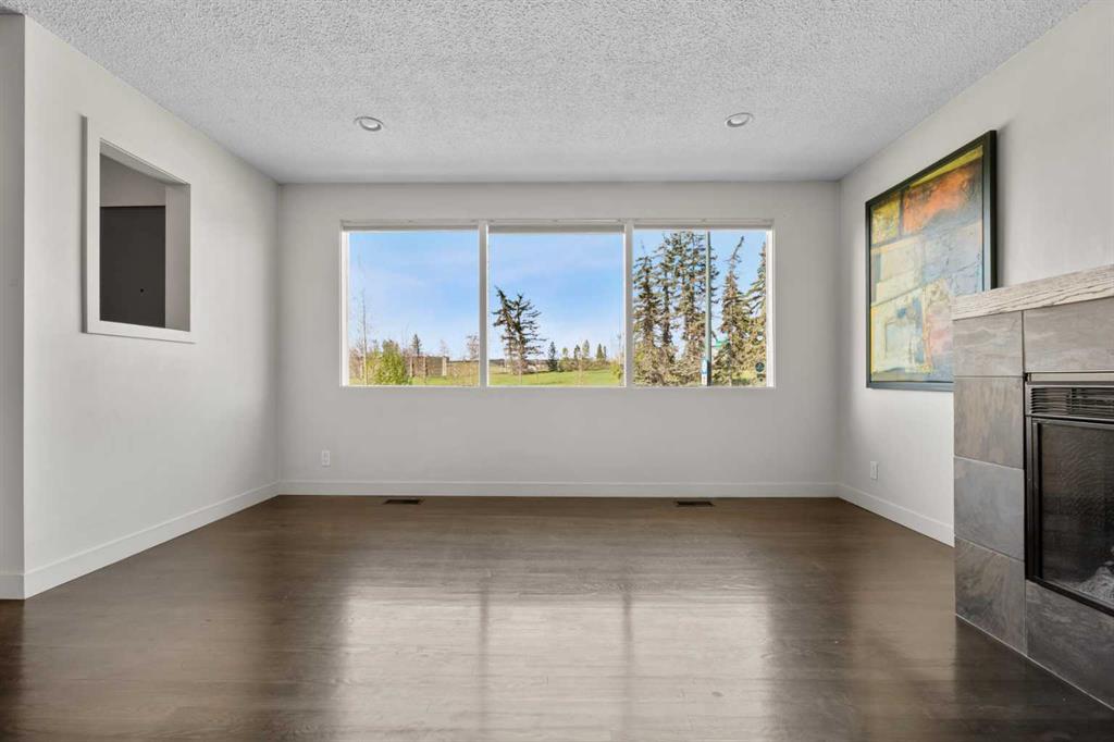 Additional image 6 of 2420 Langriville Drive SW, Calgary, AB, T3E 5G8