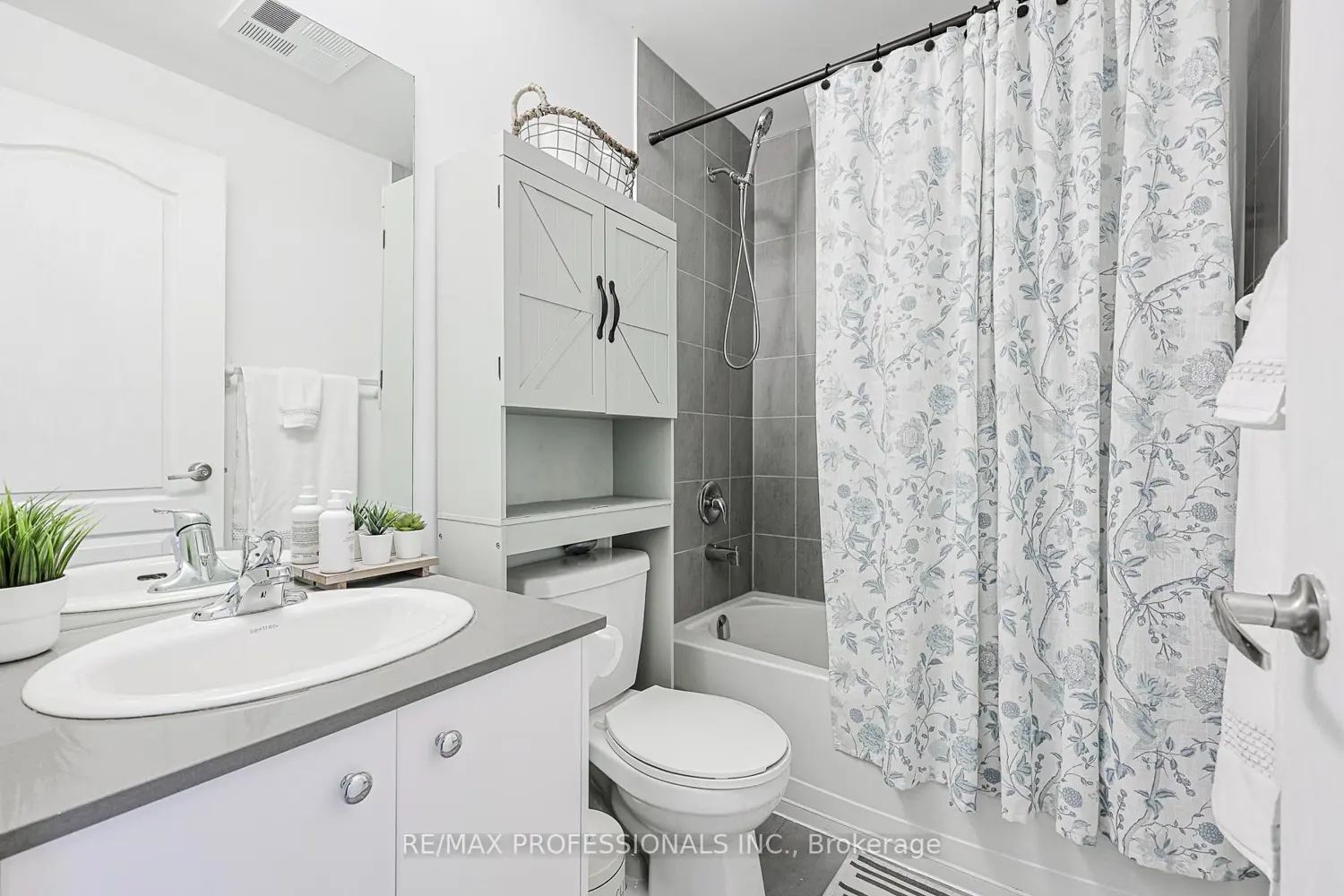 Additional image 13 of 873 Wilson Avenue 13