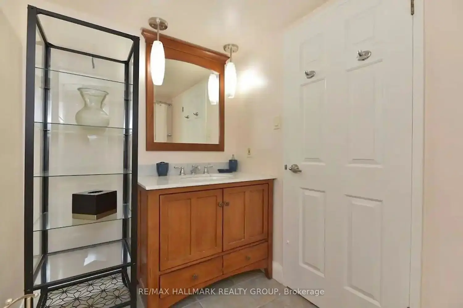 Additional image 8 of 470 Laurier Avenue 503