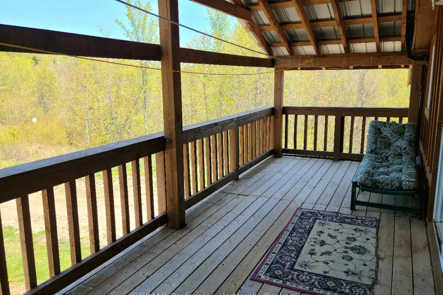 Additional image 12 of 3944 Chetwynd Road