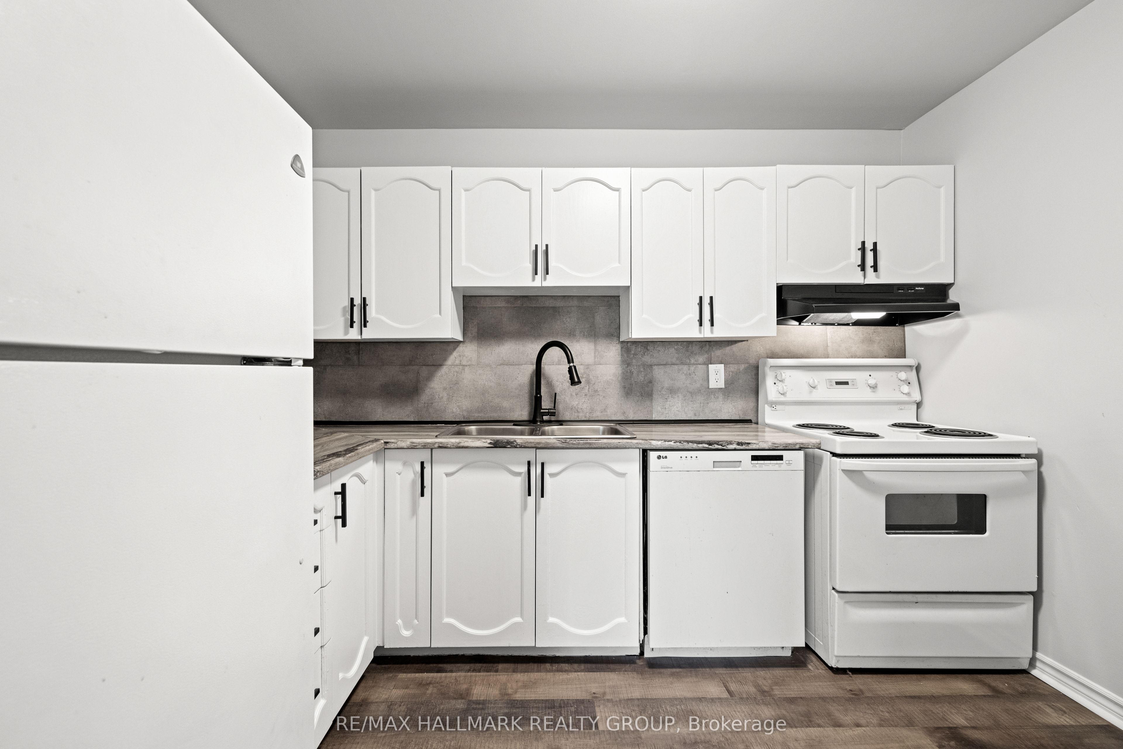 Additional image 6 of 1083 Millwood Court, Ottawa, ON, K1C 3E9