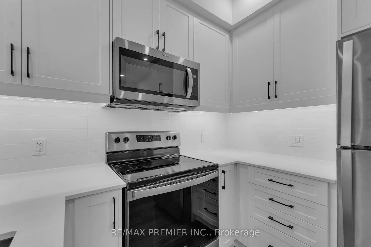 Additional image 7 of 1000 Lackner Place 215